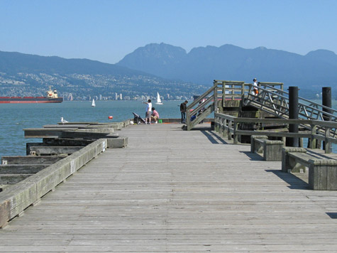 Jericho Pier ant Jericho Beach in Vancouver